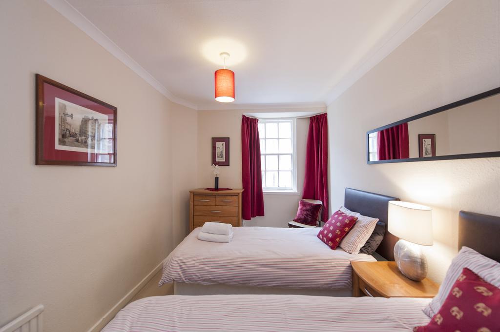 Writers View, Royal Mile Apartment Эдинбург Экстерьер фото