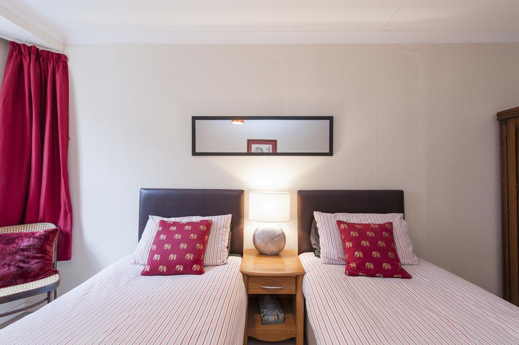 Writers View, Royal Mile Apartment Эдинбург Экстерьер фото